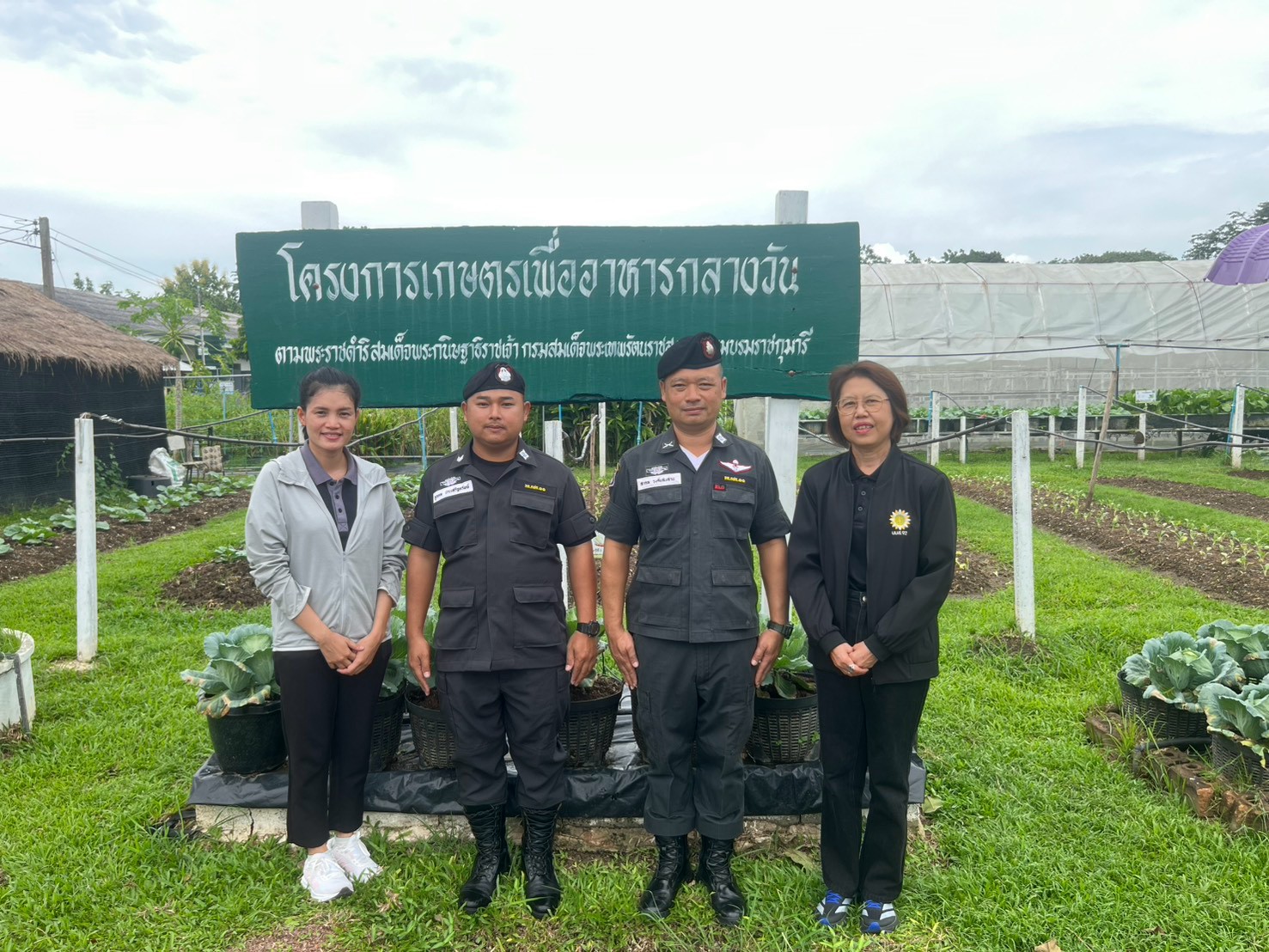 title - ส.ป.ก.จันทบุรี สนับสนุนปัจจัยการผลิต ในโครงการเพิ่มศักยภาพระบบงานเกษตร ภายใต้แผนพัฒนาเด็กและเยาวชนในถิ่นทุรกันดาร ตามพระราชดำริ สมเด็จพระเทพรัตนราชสุดาฯ สยามบรมราชกุมารี ประจำปีงบประมาณ พ.ศ. 2569